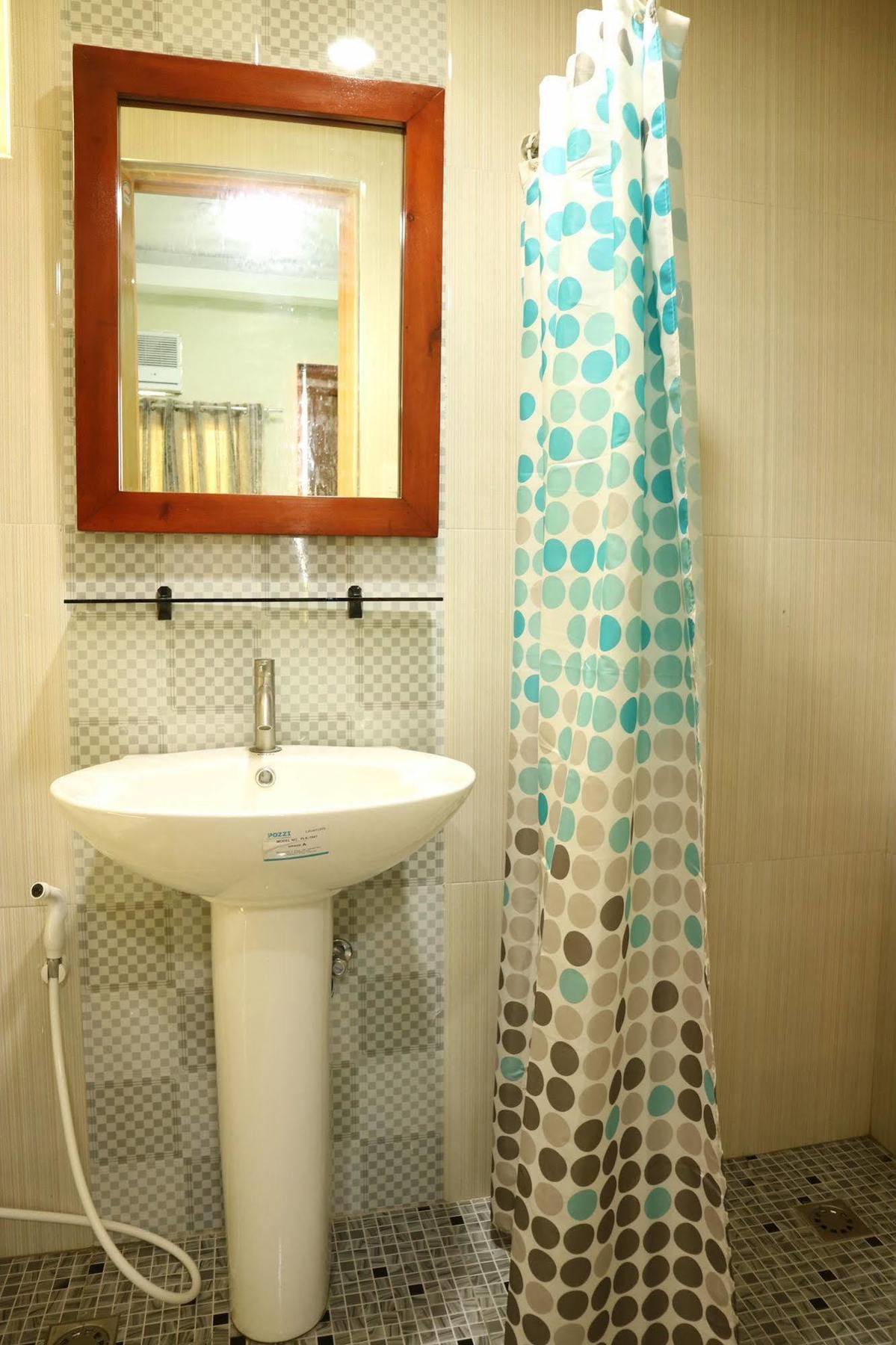 Ea Apartelle - Metro Vigan Extérieur photo