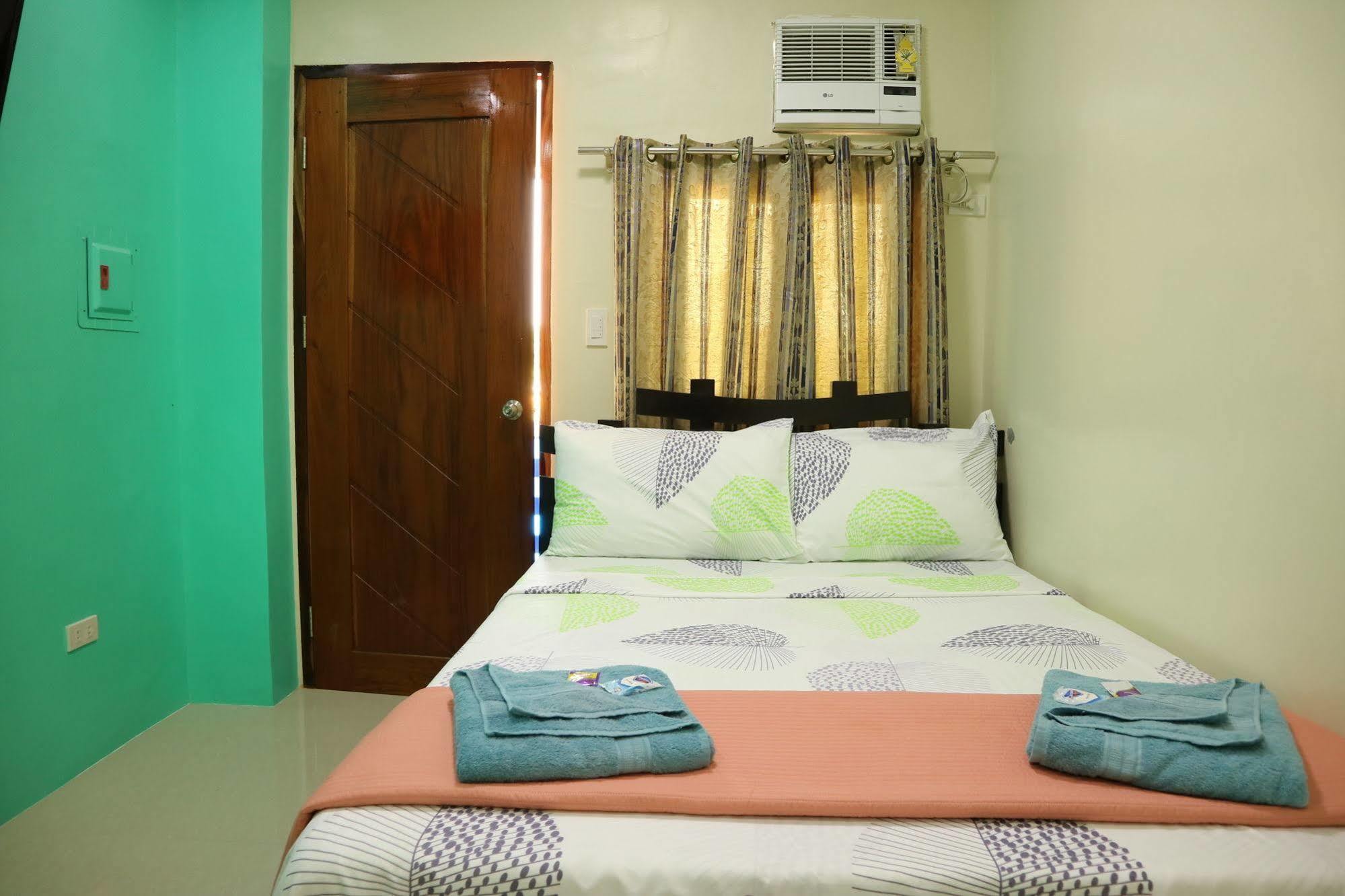 Ea Apartelle - Metro Vigan Extérieur photo